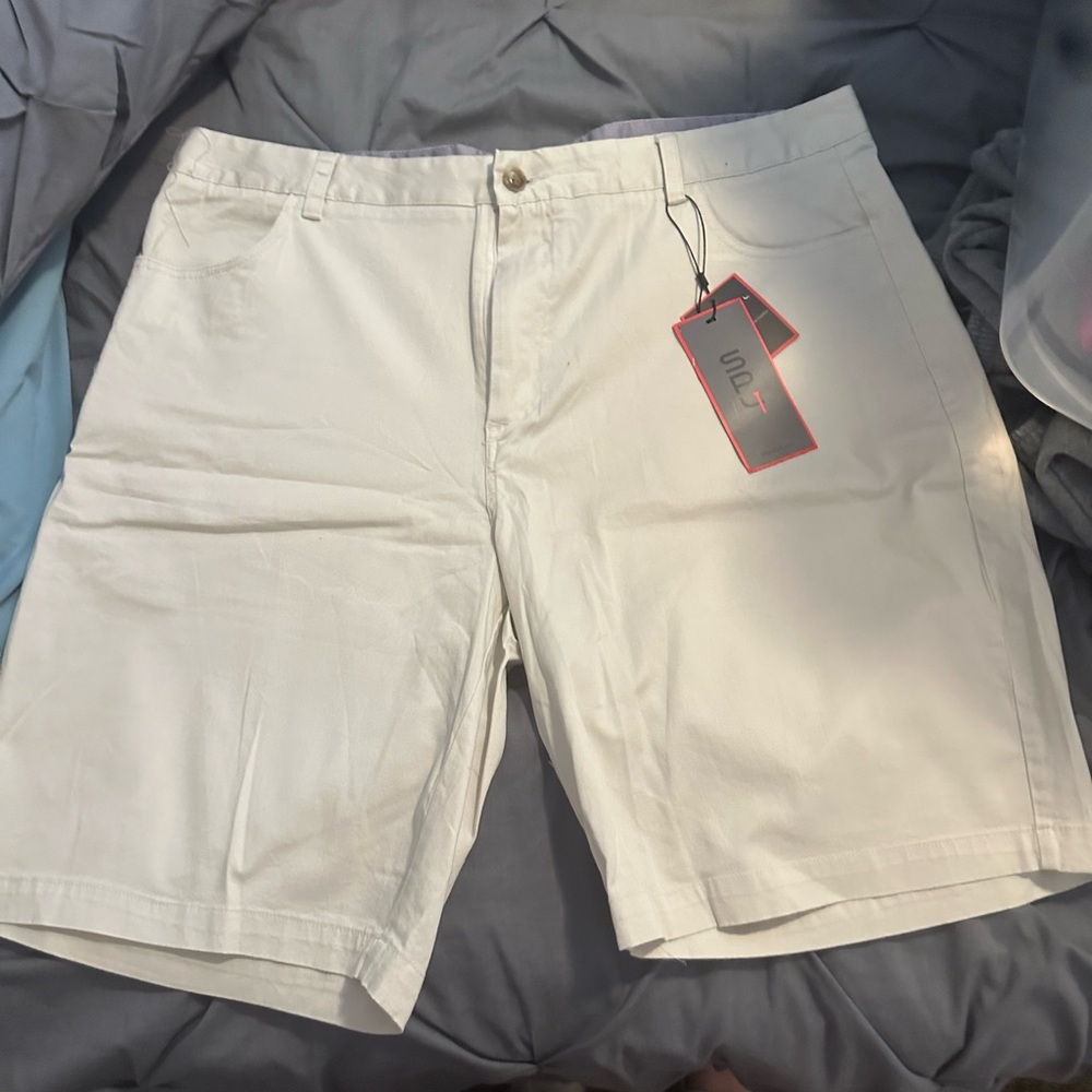 Stylish White Men's Flat Front Shorts